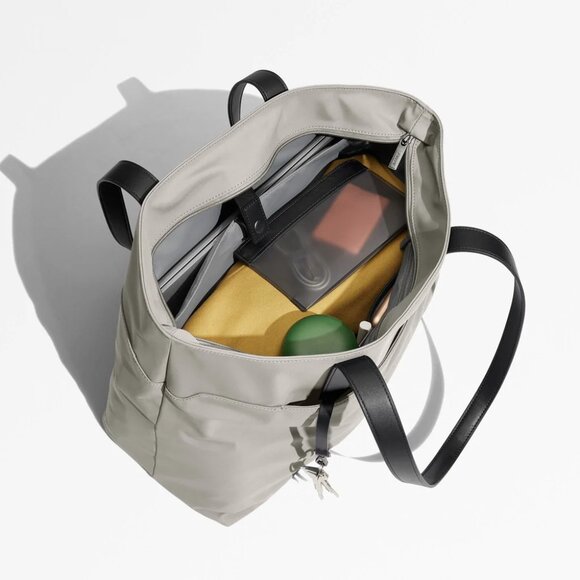 Brand NEW Away Luggage The Everywhere Tote Cloud Gray Travel Bag - Never Opened! - Picture 3 of 9